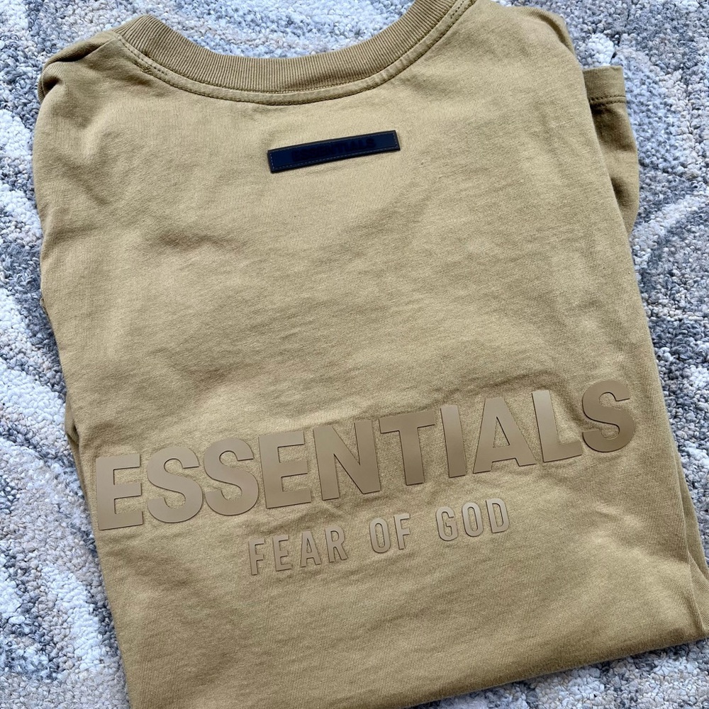 Fear of God - Essentials t shirt size xs